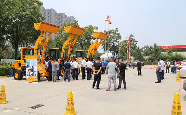 萊工.jpg 萊工.jpg